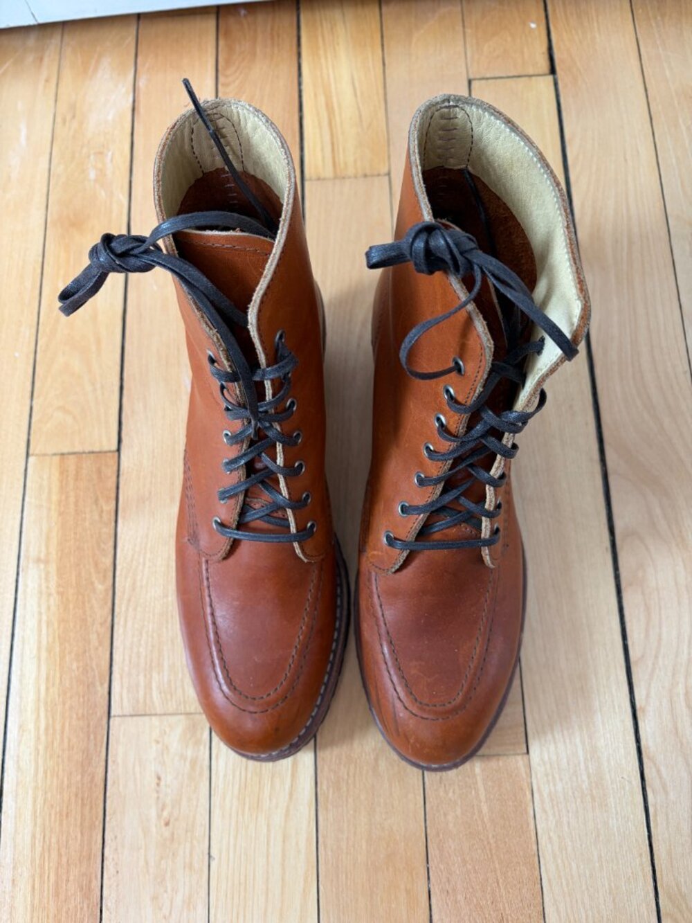 Red Wing Boots Women's 9 Clara Heeled Oro Brown Legacy Leather Moc Toe MSRP $359 - Picture 2 of 8
